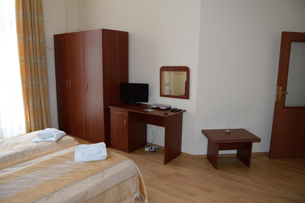 Persey Flora Apartments Borovets Room photo